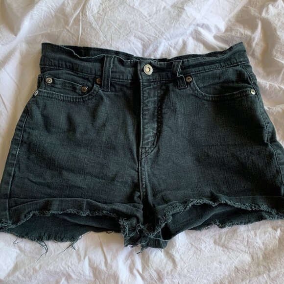 Levi's Black Denim Shorts - Picture 1 of 4